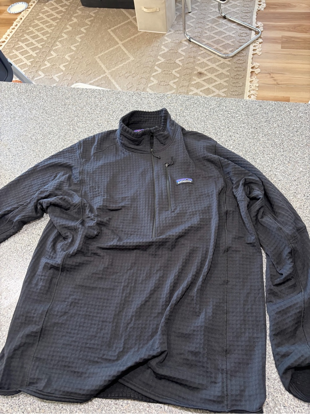 Patagonia R1 Men’s Black Waffle Quarter-Zip Pullover Jacket